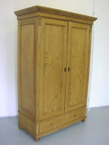 Armoire démontable en pin massif